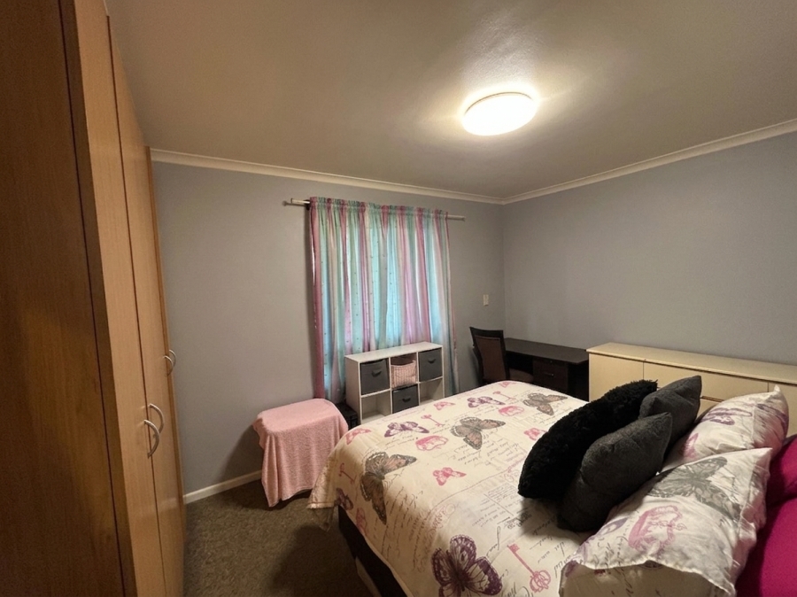 To Let 2 Bedroom Property for Rent in Royal Ascot Western Cape